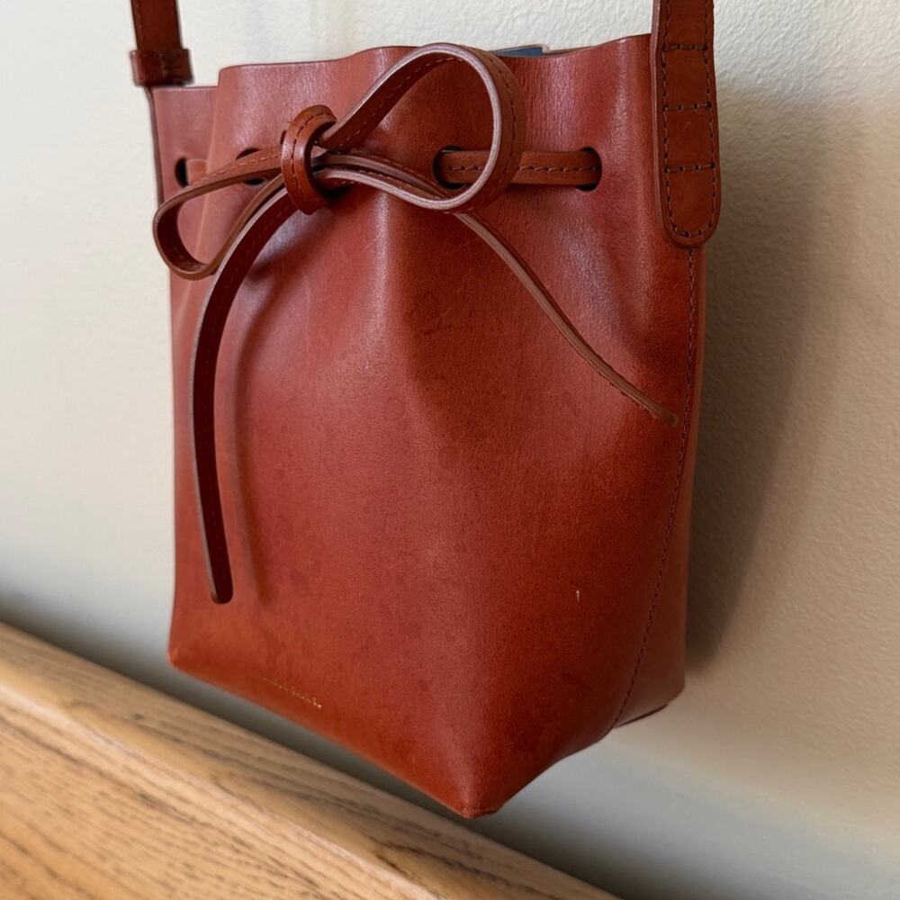 Mansur Gavriel Tan Leather Bow Crossbody Bucket Bag - Picture 4 of 11